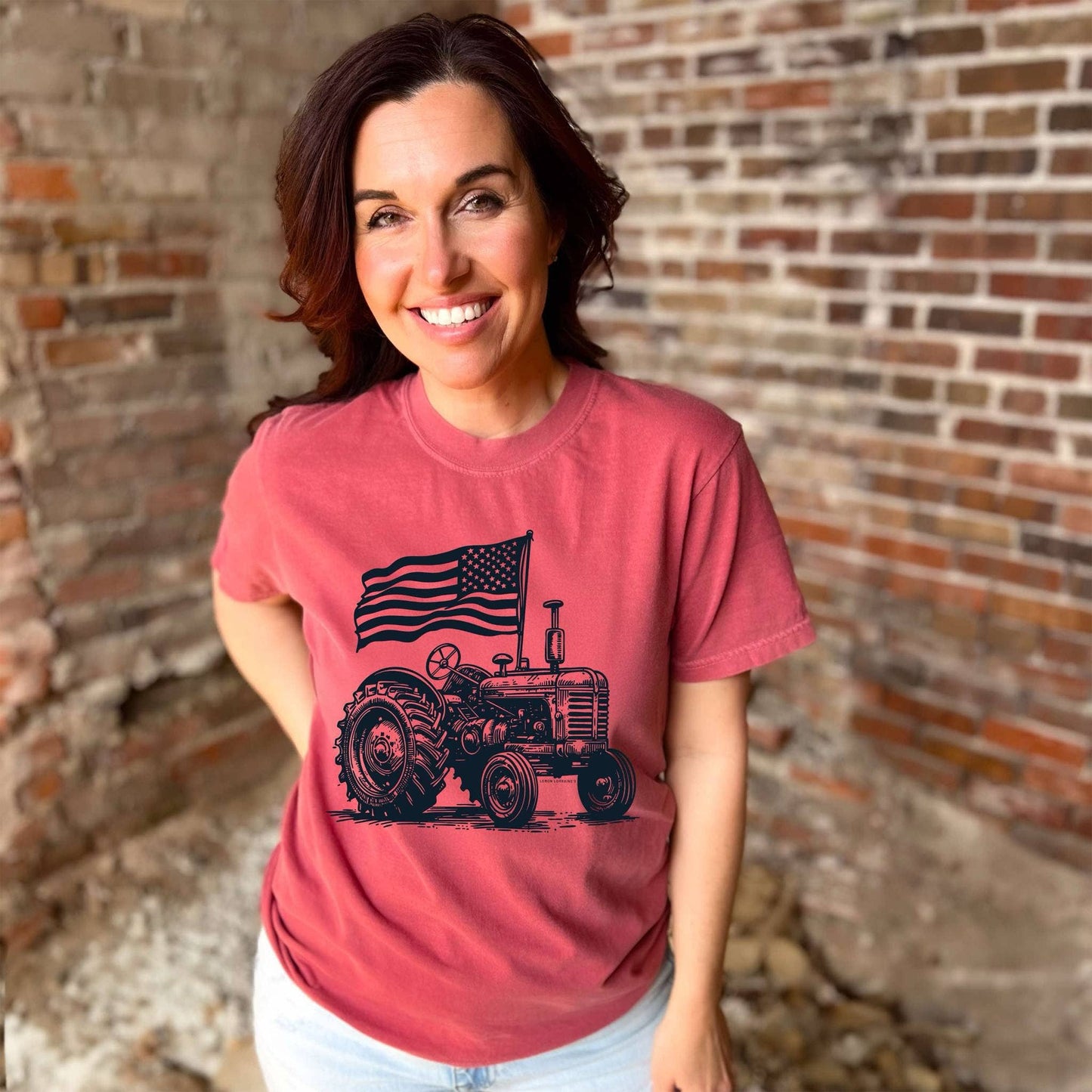 PATRIOTIC TRACTOR - Comfort Color Graphic Tee