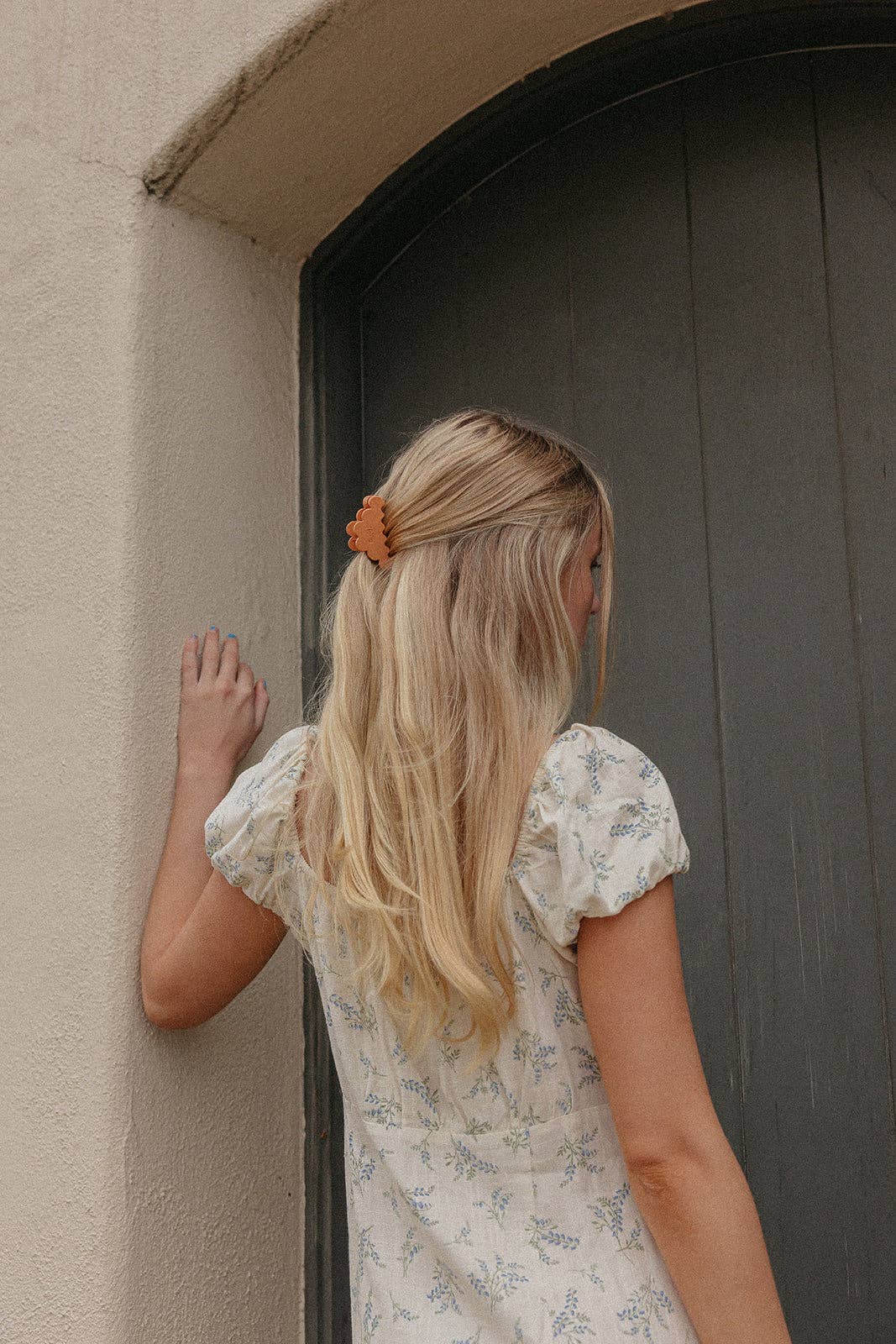 KAXI SCALLOPED MINI CLAW CLIP — 14 COLORS