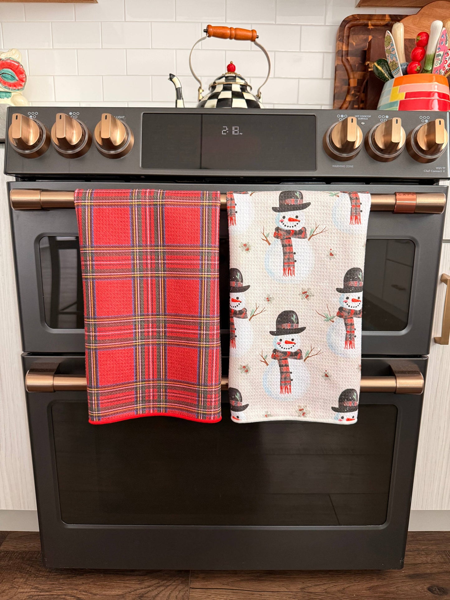 Cabin Friends: Double-Sided Hand Towel