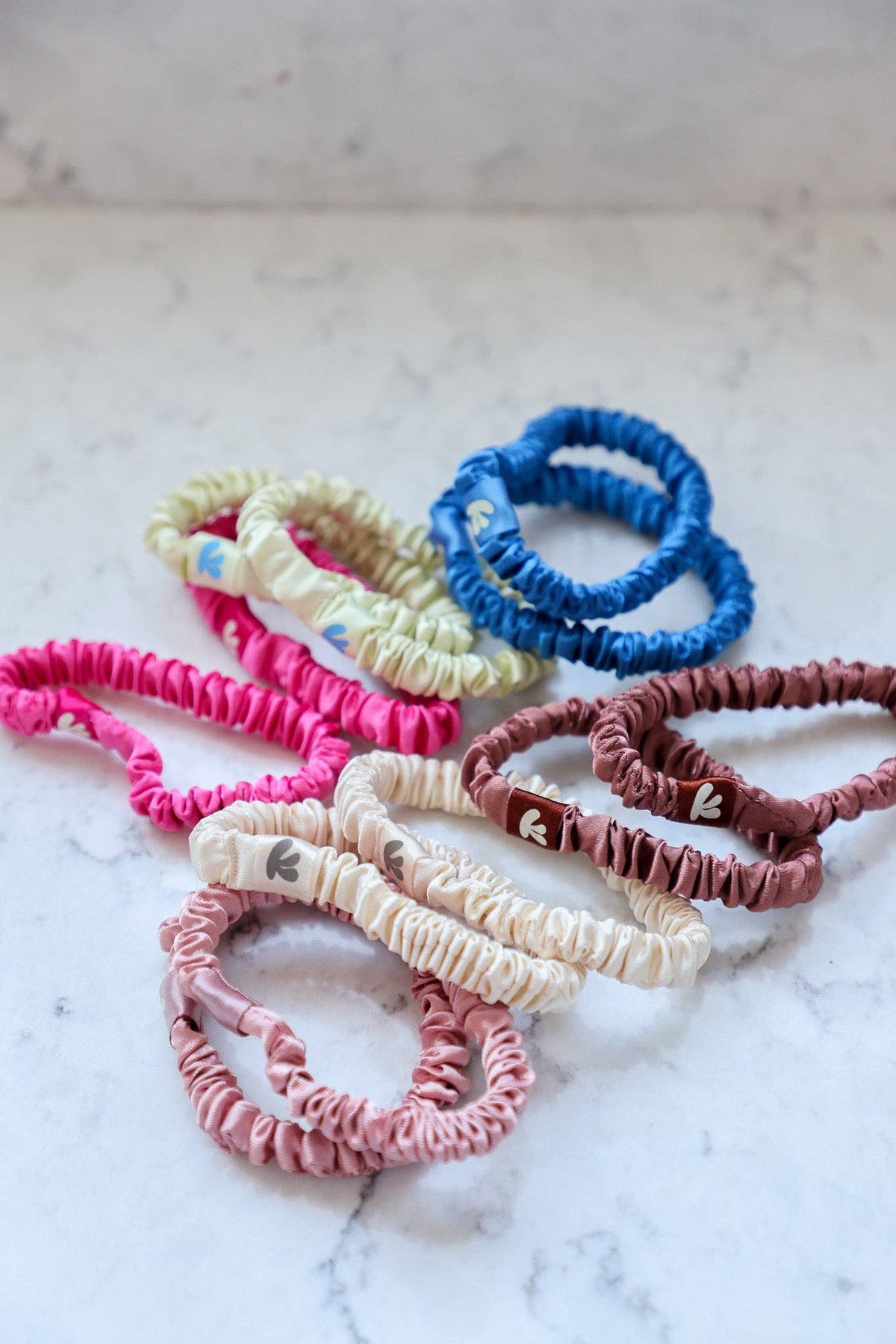 SKINNY SLEEP SCRUNCHIE 6-PACK — SATIN, HAIR-FRIENDLY