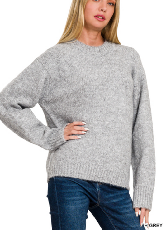 ROUND-NECK LONG SLEEVE SWEATER (S, M, L)