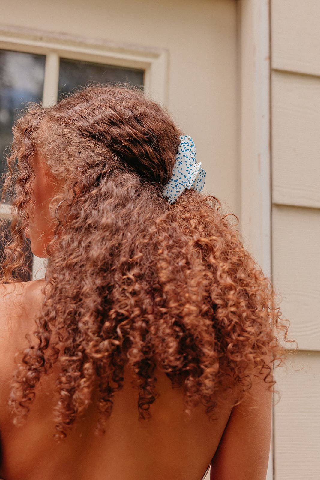 BLUE SPECKLED ACETATE CLAW - 2 SIZES