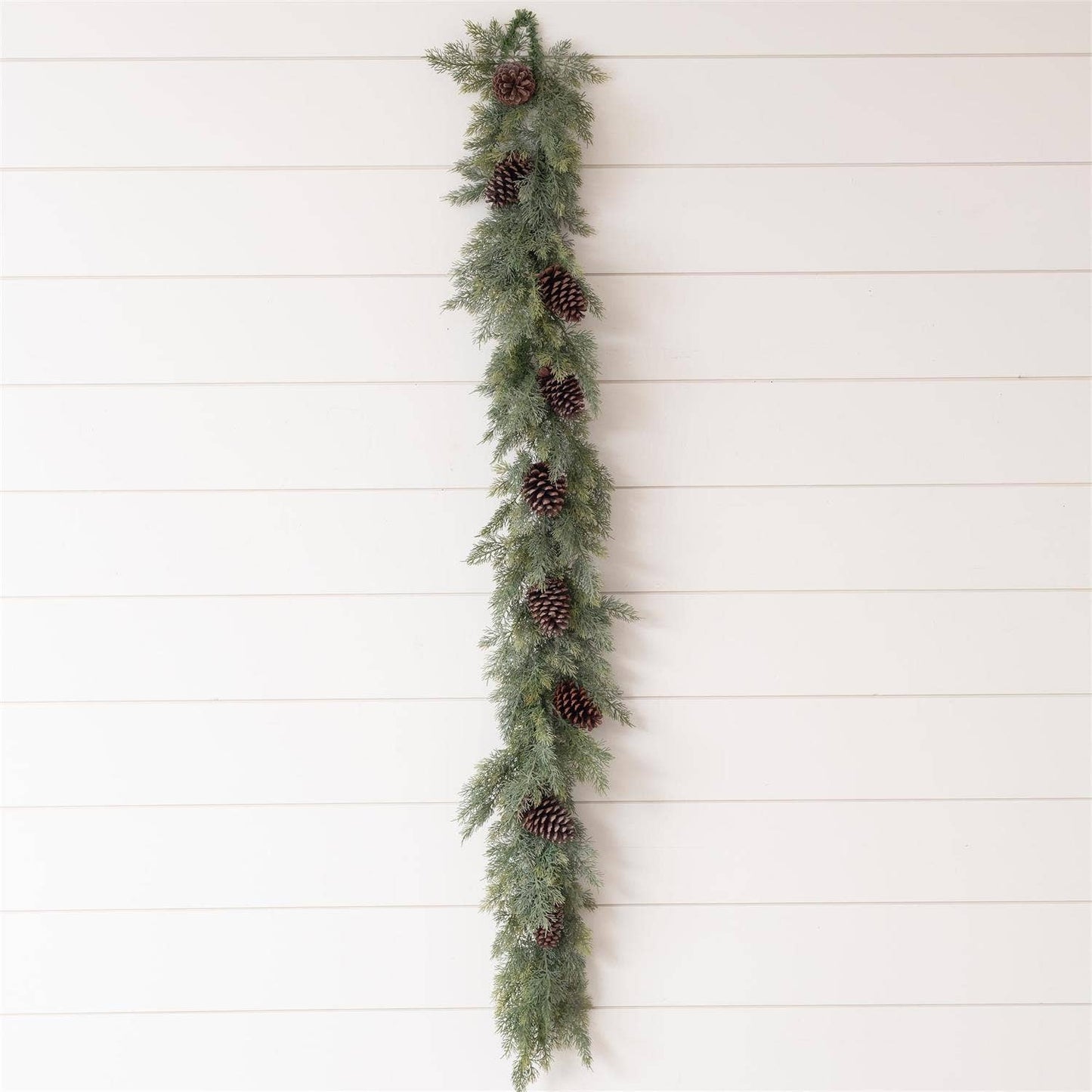 Garland - Cedar Greenery With Pinecones