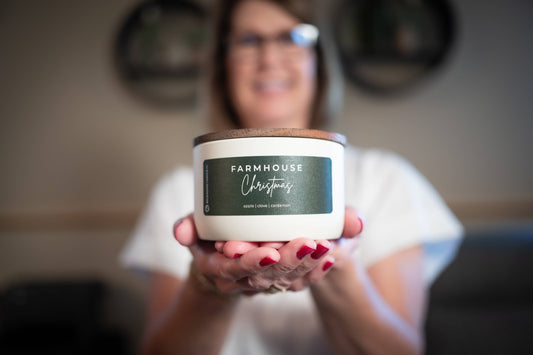 Farmhouse Christmas | 10 oz Candle