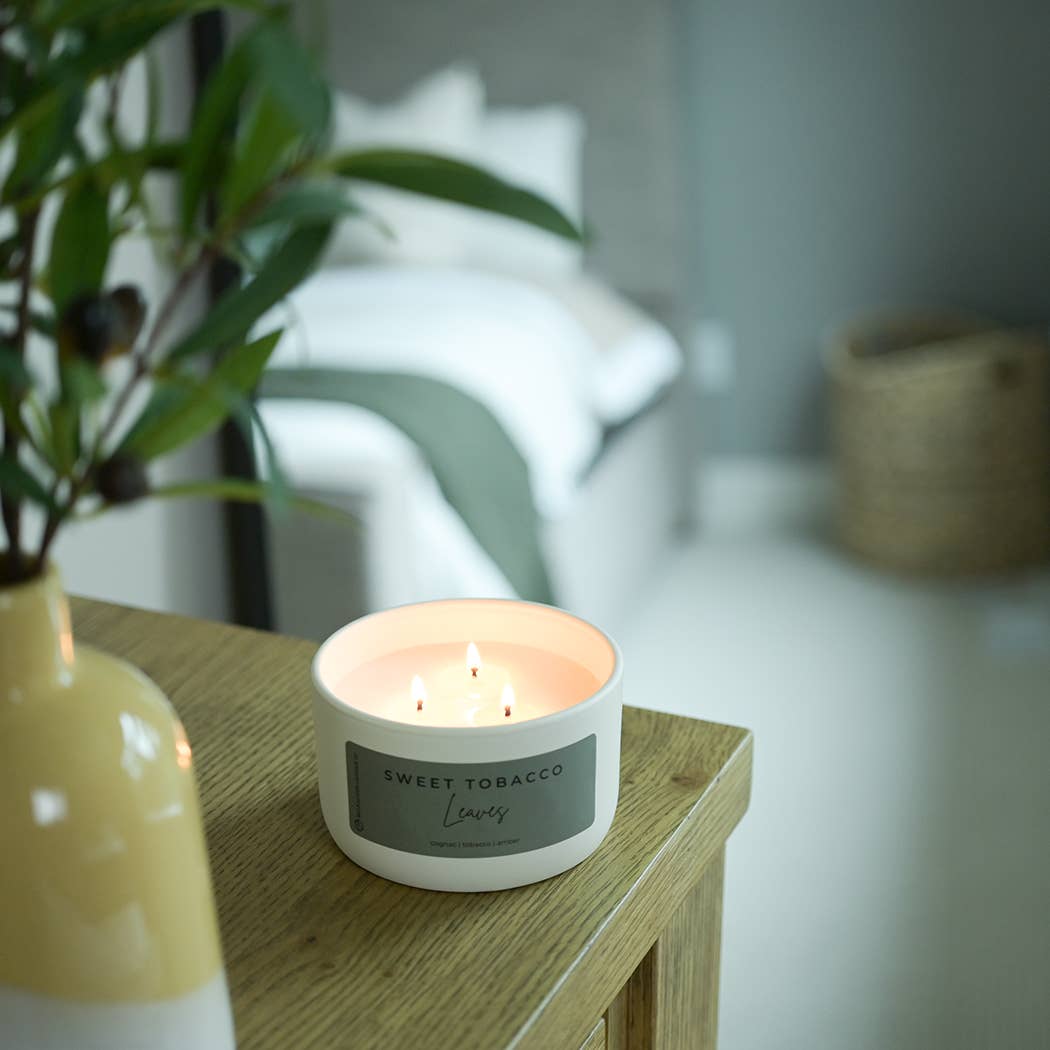 Sweet Tobacco Leaves | 10 oz Signature Statement Candle