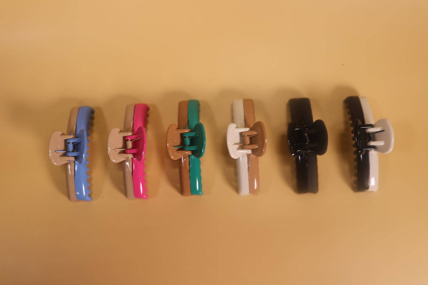 Mini Hold Everything Claw – Two-Toned Finish