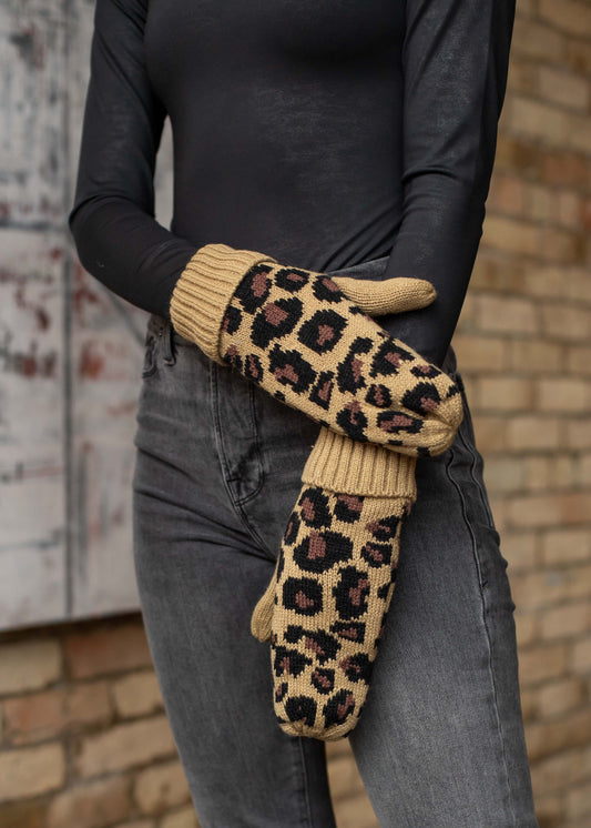Leopard Print Knit Mitten